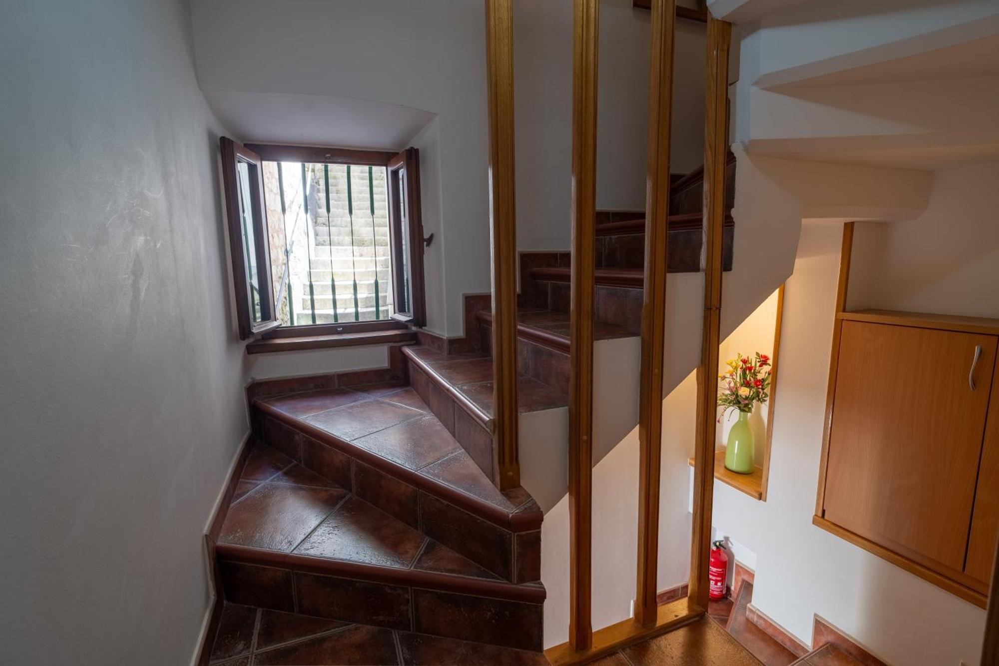 Studios Belvi โกตอร์ ภายนอก รูปภาพ