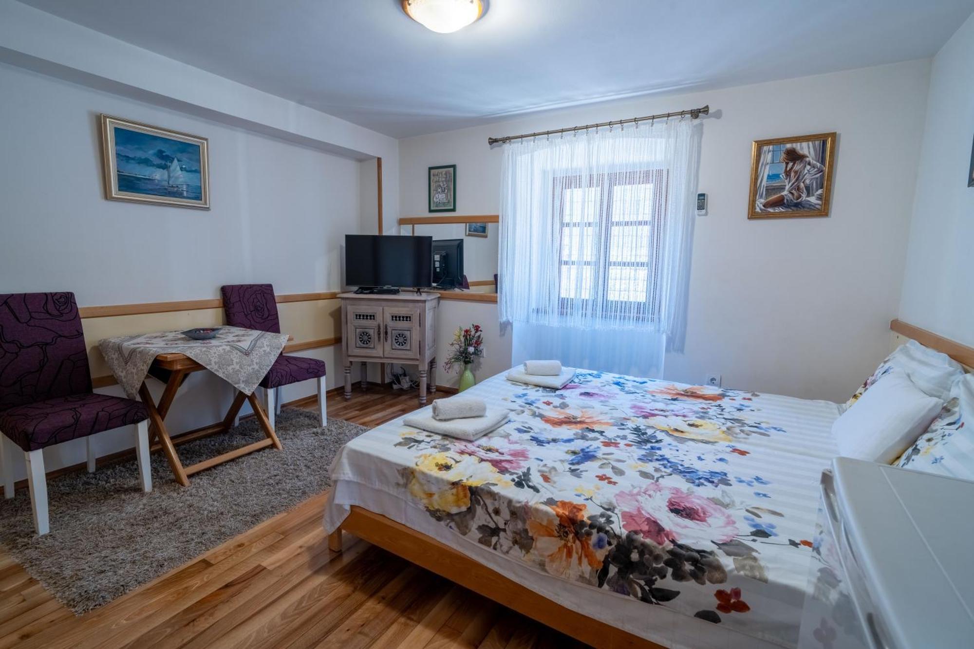 Studios Belvi โกตอร์ ภายนอก รูปภาพ