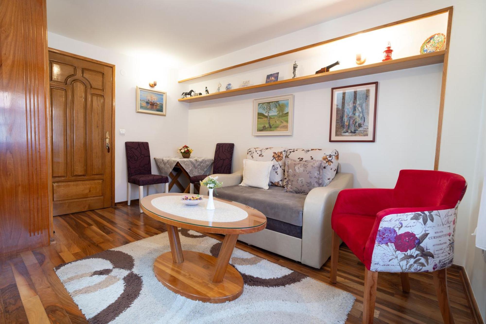 Studios Belvi โกตอร์ ภายนอก รูปภาพ