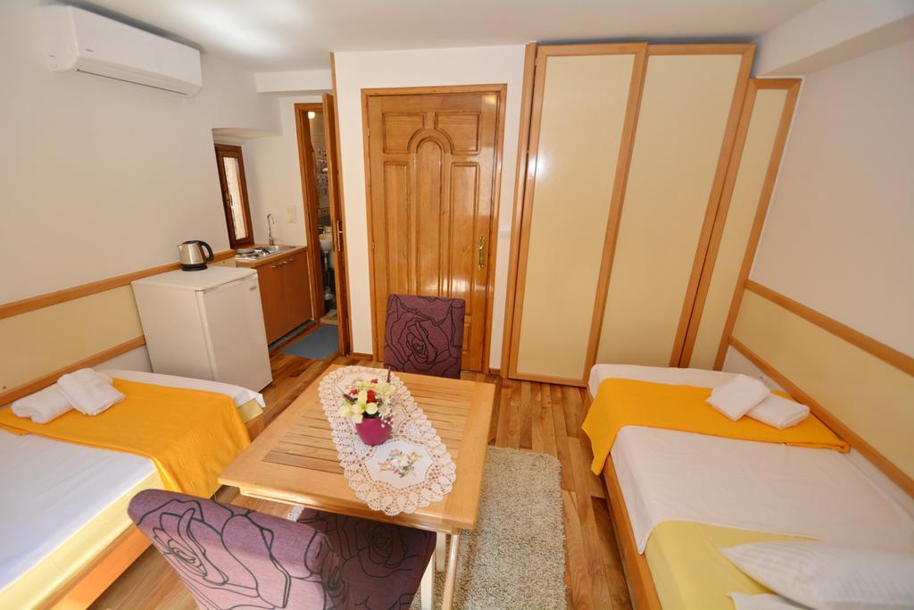 Studios Belvi โกตอร์ ภายนอก รูปภาพ